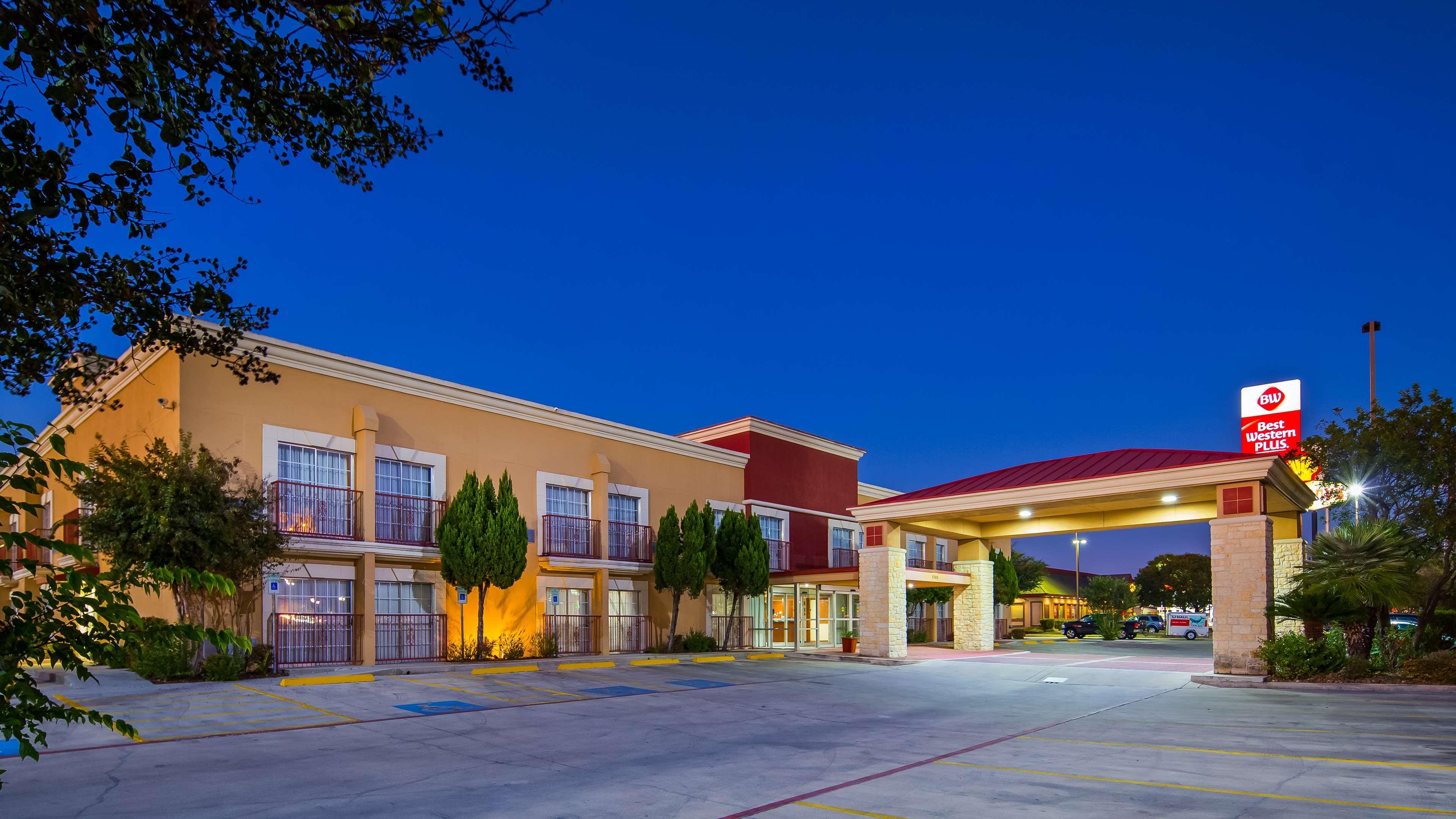 Best Western Plus Atrium Inn Schertz Εξωτερικό φωτογραφία